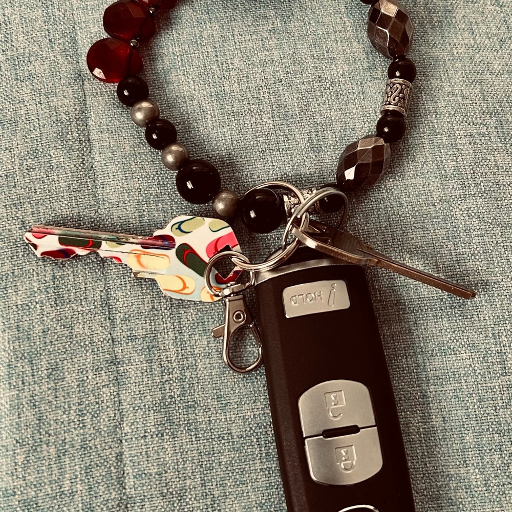 Wristlet Keychain black silver tone beads